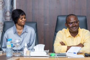 À Conakry, le PDG de Guicopres, Kerfalla Camara, initie une rencontre inédite avec ses collaborateurs, plaçant l’écoute et la transparence