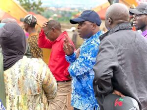Un glissement de terrain meurtrier à Friguiady fait 15 victimes, dont une famille entière. L’État réagit.