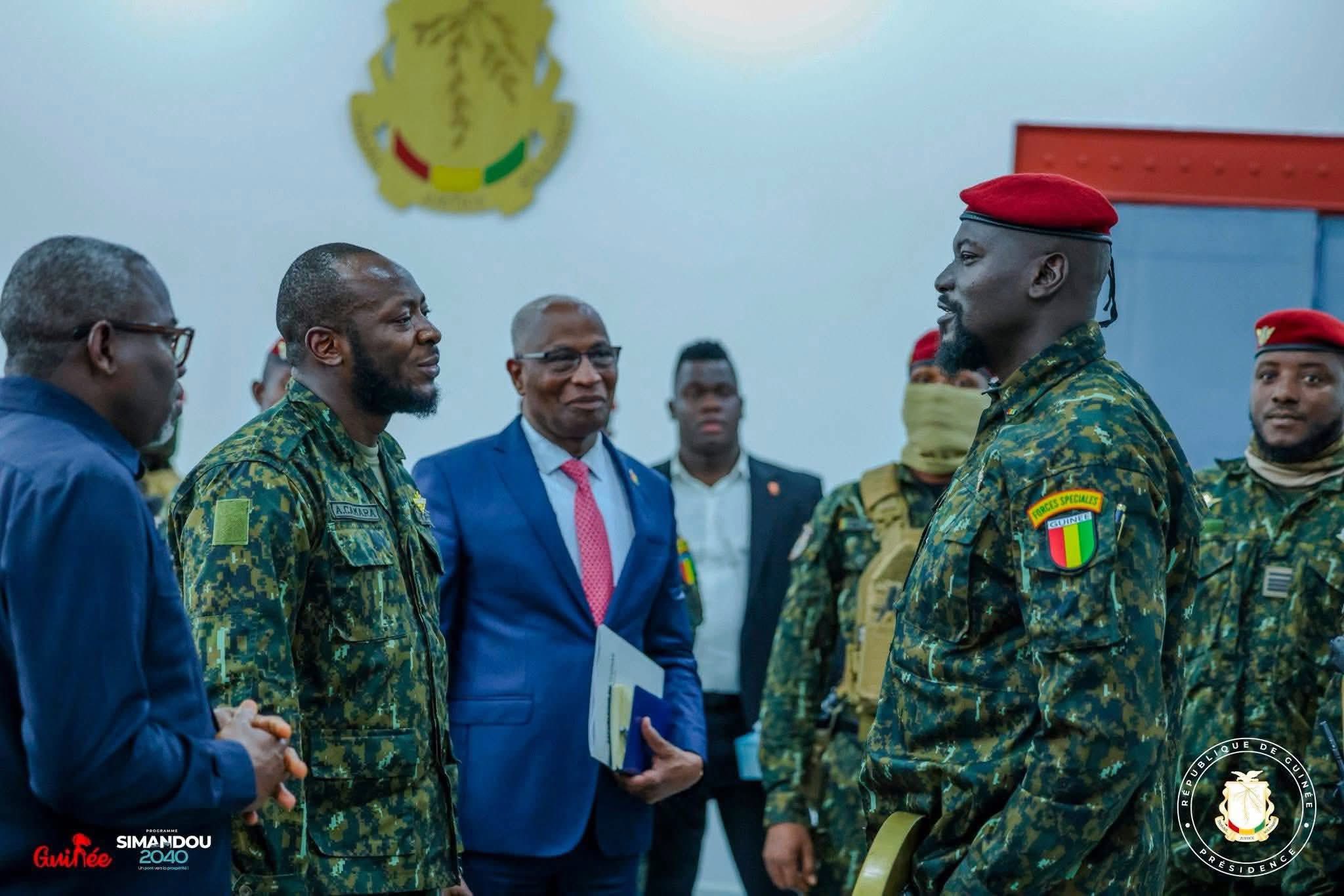 Face aux dissidents invisibles infiltrés dans l’armée, le régime guinéen prépare une guerre interne sans merci.