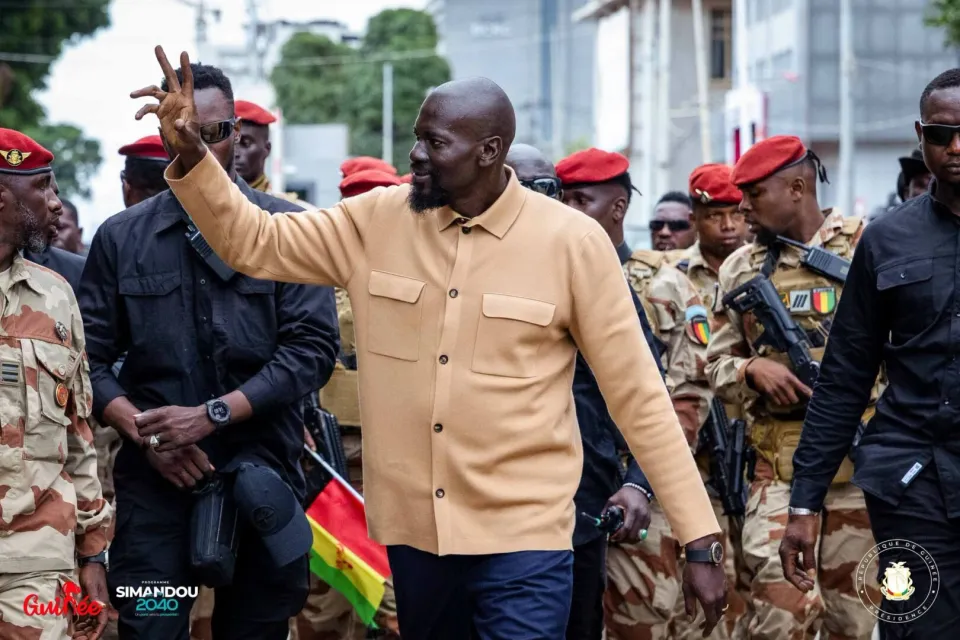 Guinée : Mamadi Doumbouya crée deux régions et onze nouvelles préfectures
