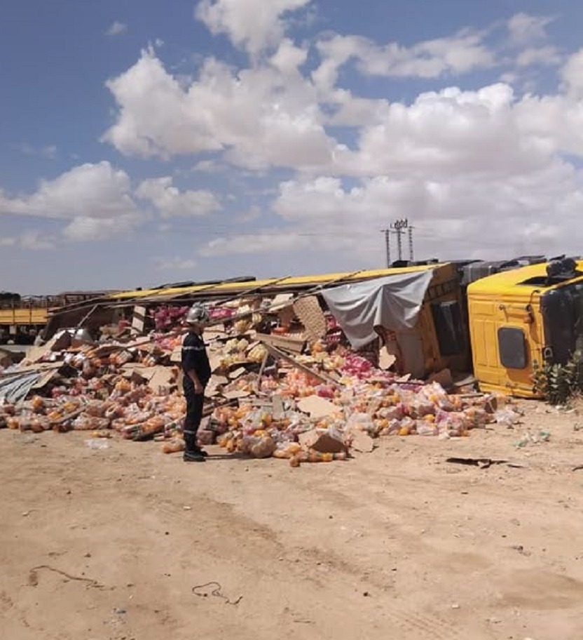 Algérie : un camion se renverse à Tamanrasset, un chauffeur blessé