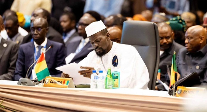 Franc guinéen : Mamadi Doumbouya écarte l’option de l’Éco