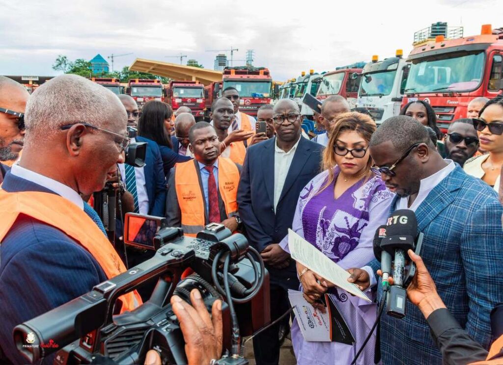 Guinée : le secteur privé mobilise 42 camions-bennes pour assainir Conakry avant le 2 octobre